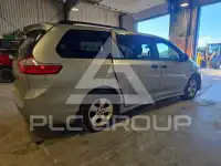 2019 Toyota SIENNA фото