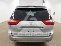 2019 Toyota SIENNA фото
