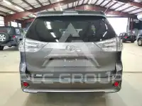 2019 Toyota SIENNA фото