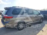 2019 Toyota SIENNA фото