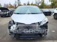2019 Toyota SIENNA фото