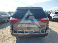 2019 Toyota SIENNA фото