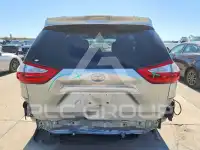 2019 Toyota SIENNA photo