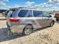 2019 Toyota SIENNA фото