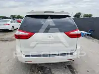 2019 Toyota SIENNA фото