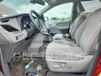 2019 Toyota SIENNA фото