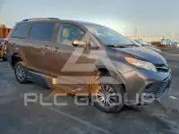 2019 Toyota SIENNA фото