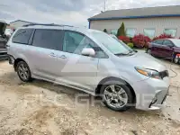 2019 Toyota SIENNA фото