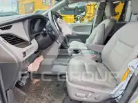 2019 Toyota SIENNA фото
