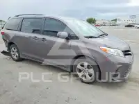 2019 Toyota SIENNA фото