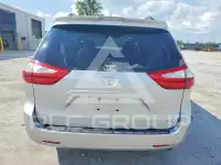2019 Toyota SIENNA photo