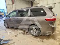 2019 Toyota SIENNA photo
