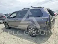 2019 Toyota SIENNA фото
