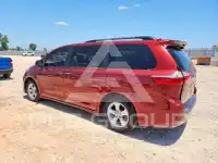 2019 Toyota SIENNA photo