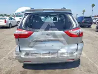 2019 Toyota SIENNA фото