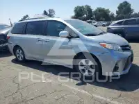 2019 Toyota SIENNA фото