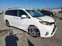 2019 Toyota SIENNA фото