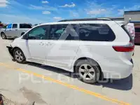 2019 Toyota SIENNA фото