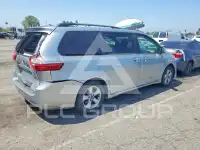 2019 Toyota SIENNA фото