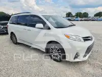 2019 Toyota SIENNA фото