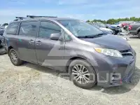 2019 Toyota SIENNA фото