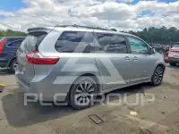 2019 Toyota SIENNA фото