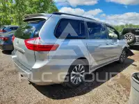 2019 Toyota SIENNA фото