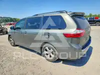 2019 Toyota SIENNA фото