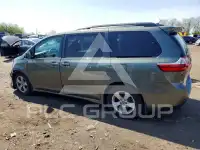 2019 Toyota SIENNA фото
