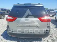 2019 Toyota SIENNA фото
