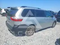 2019 Toyota SIENNA фото