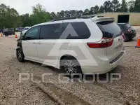 2019 Toyota SIENNA фото