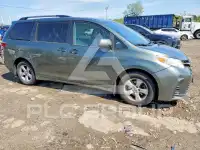 2019 Toyota SIENNA фото