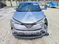 2019 Toyota C-HR photo
