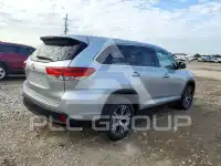2019 Toyota Highlander photo