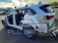 2019 Toyota Highlander photo