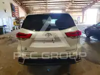 2019 Toyota Highlander фото