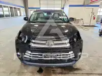 2019 Toyota Highlander фото