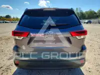 2019 Toyota Highlander photo