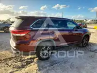 2019 Toyota Highlander фото