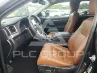 2019 Toyota Highlander photo
