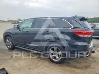 2019 Toyota Highlander photo