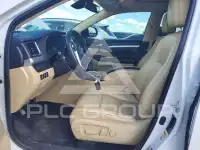 2019 Toyota Highlander photo