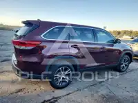 2019 Toyota Highlander photo