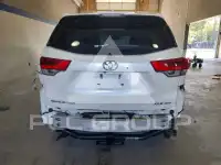 2019 Toyota Highlander фото