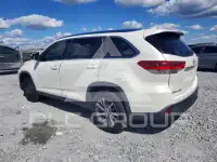 2019 Toyota Highlander photo