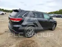 2019 Toyota Highlander photo