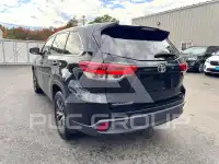 2019 Toyota Highlander photo