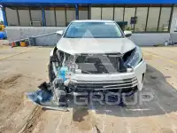 2019 Toyota Highlander фото