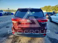 2019 Toyota Highlander photo